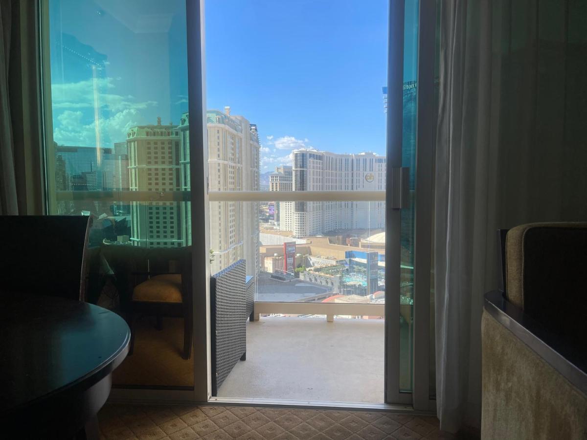 Mgm Signature Deluxe Balcony Strip View Suite Las Vegas Exterior photo