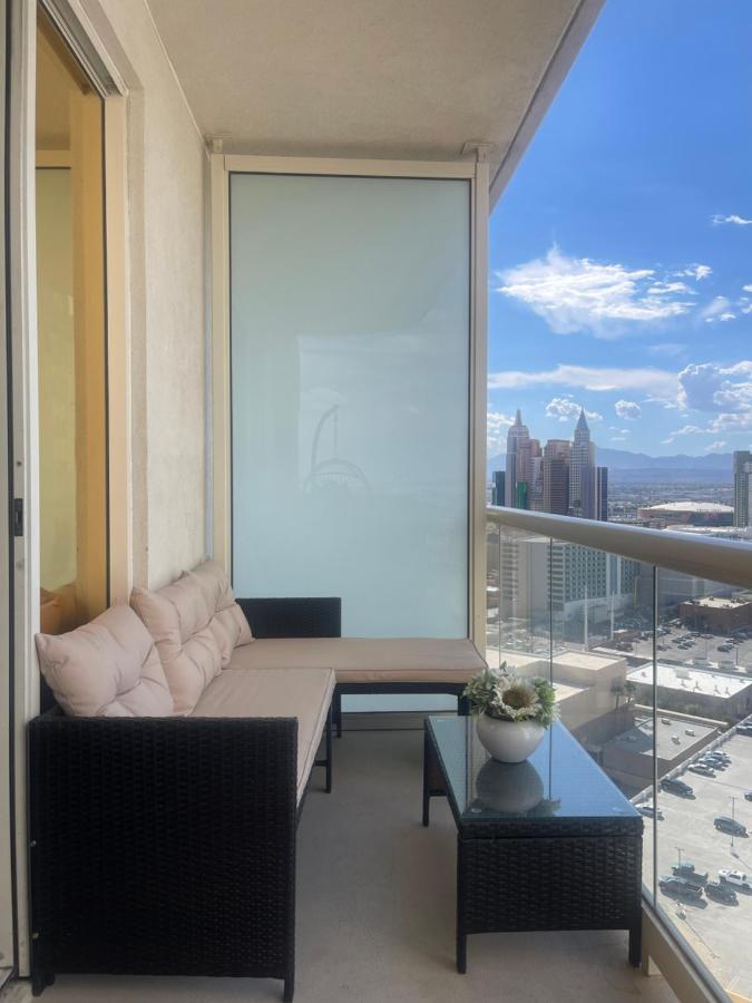 Mgm Signature Deluxe Balcony Strip View Suite Las Vegas Exterior photo