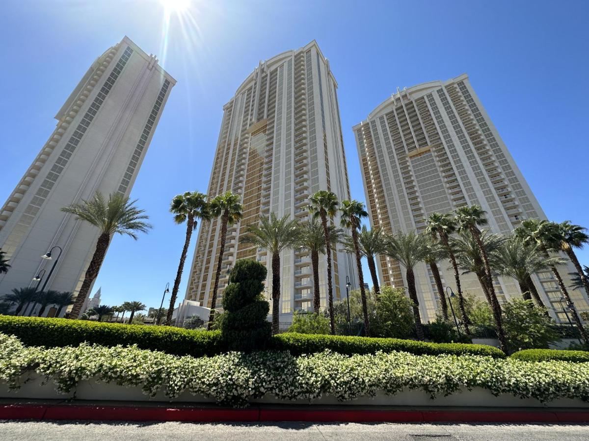 Mgm Signature Deluxe Balcony Strip View Suite Las Vegas Exterior photo