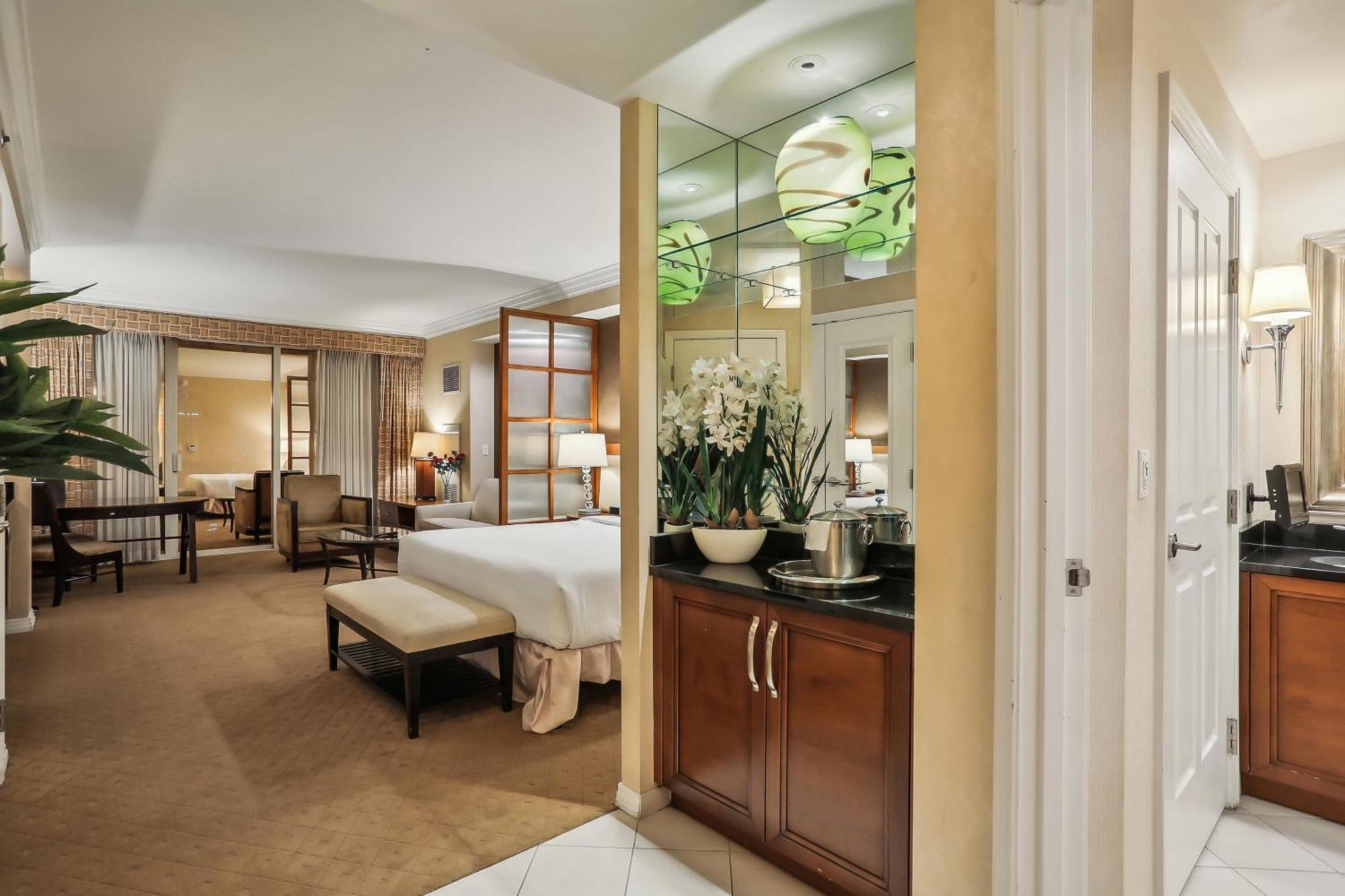 Mgm Signature Deluxe Balcony Strip View Suite Las Vegas Exterior photo